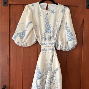 Gorgeous patterned dress